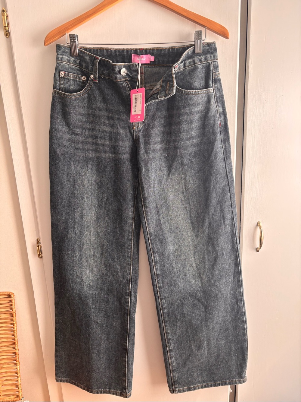 Edikted Wide-Leg Jeans in Dark Blue Wash